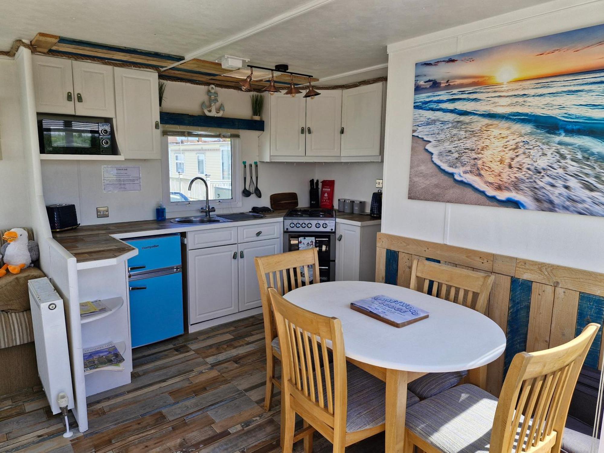 Driftwood Cabin - Dog Friendly Anderby Creek Exterior photo